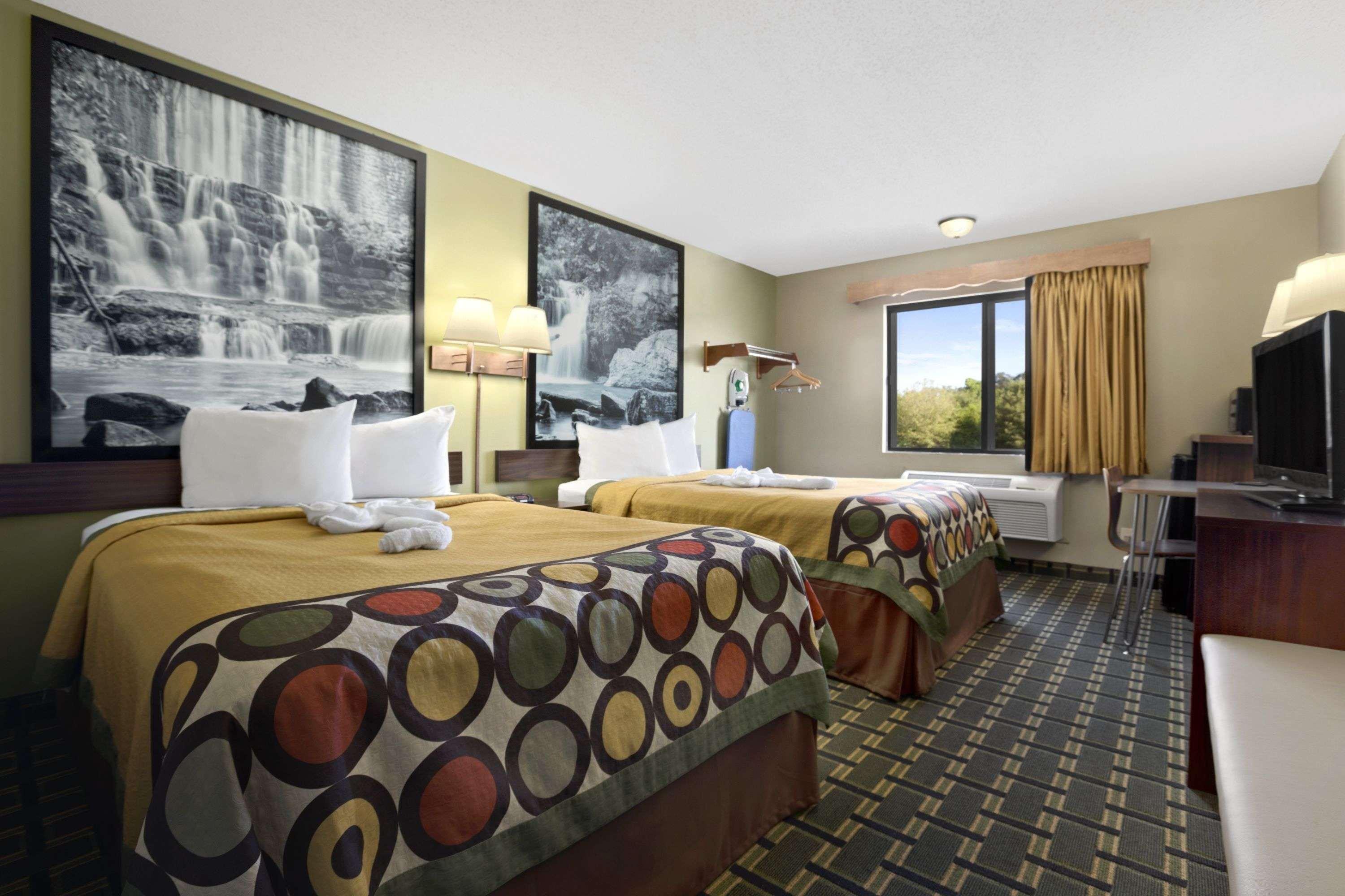 Super 8 By Wyndham Russellville Esterno foto