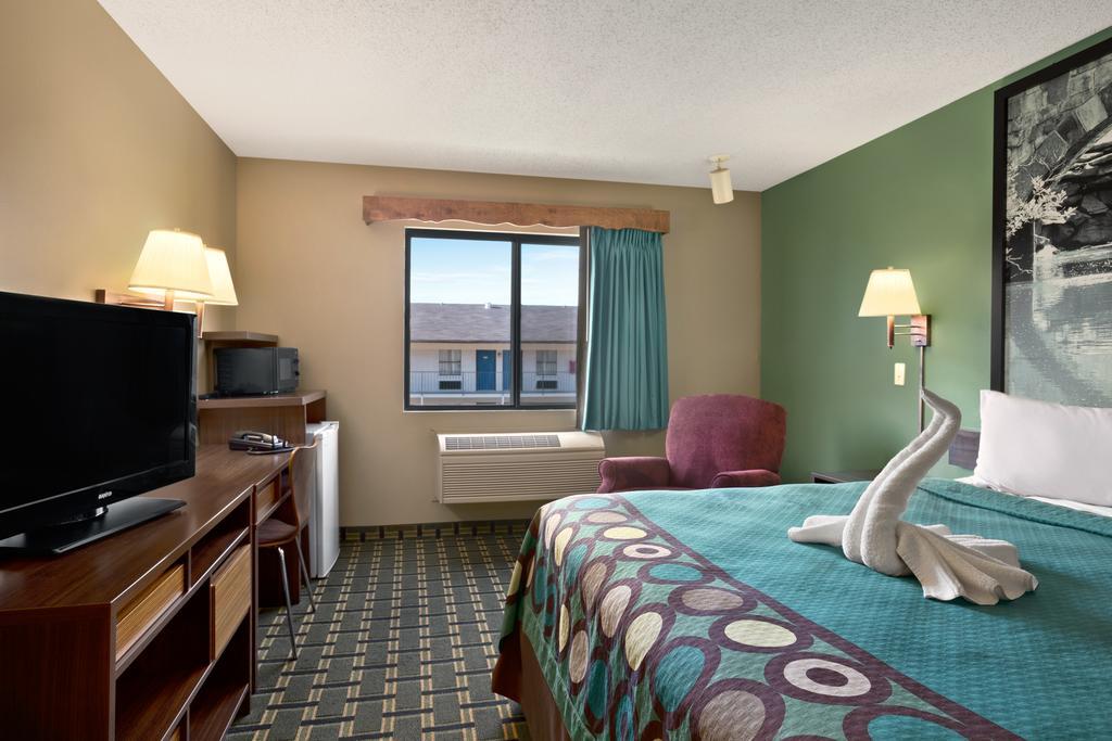 Super 8 By Wyndham Russellville Esterno foto